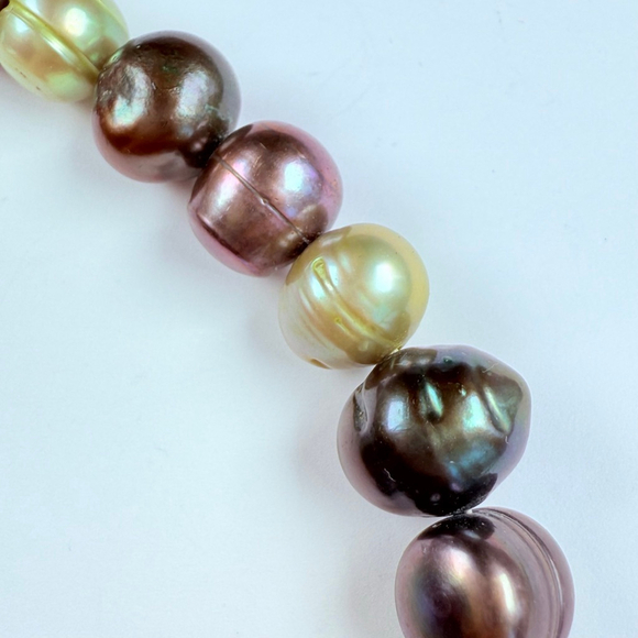 14K Yellow Gold Tahitian Baroque 9mm Cultured Black, Gray, Green Pearl Bracelet - Picture 5 of 7